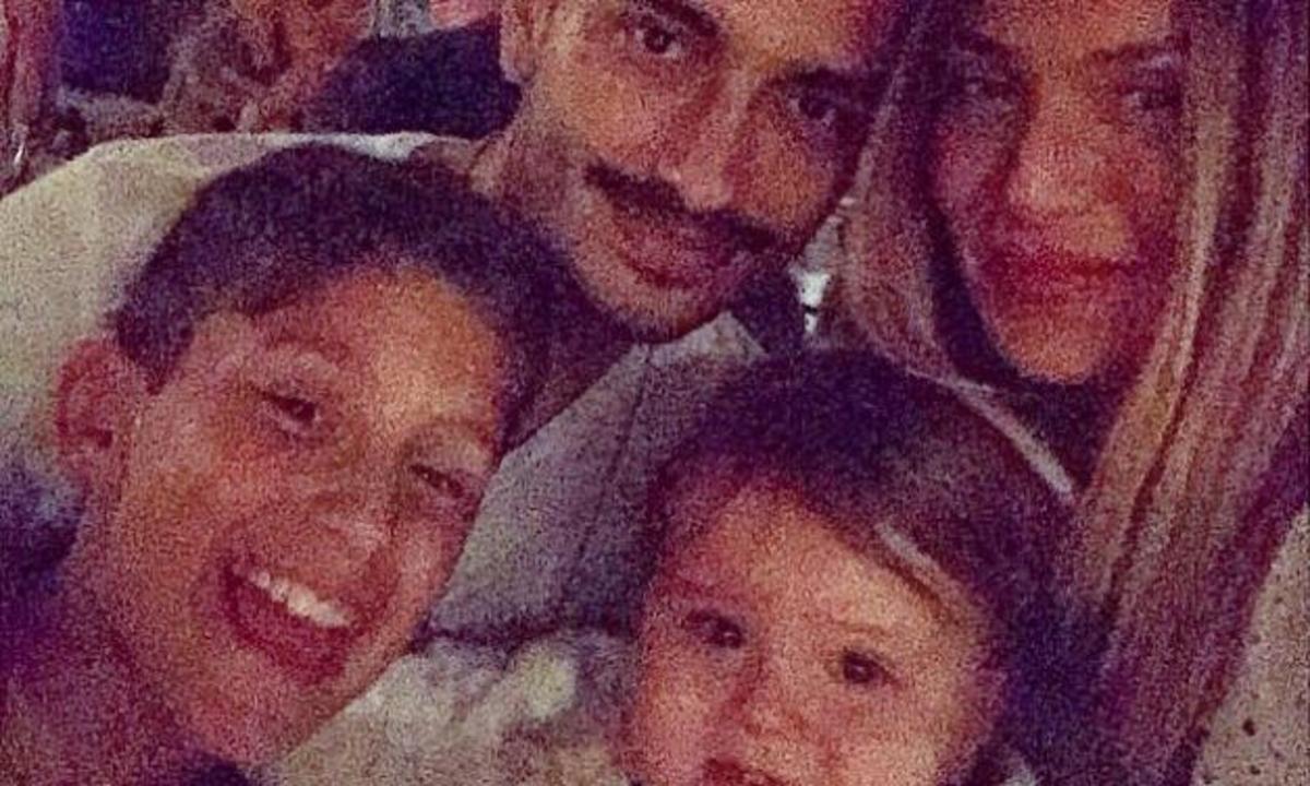 Αγγελική Ηλιάδη: Βόλτα με τους γιους της και τον Γκέντσογλου!