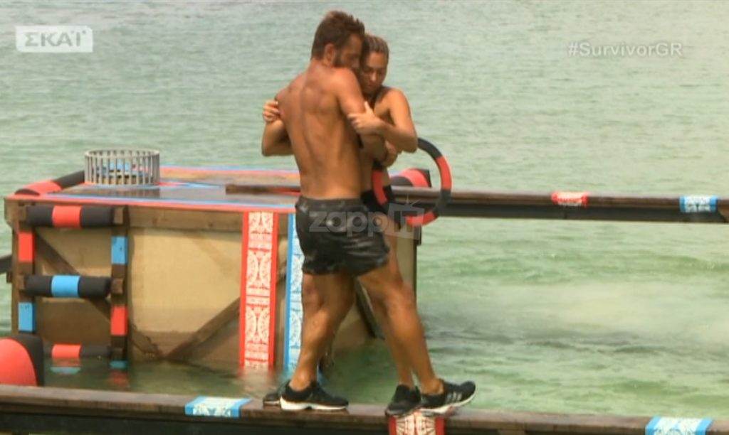 Survivor: Η αγκαλιά του Αγγελόπουλου στην Βαλαβάνη που έκανε το twitter να οργιάσει!