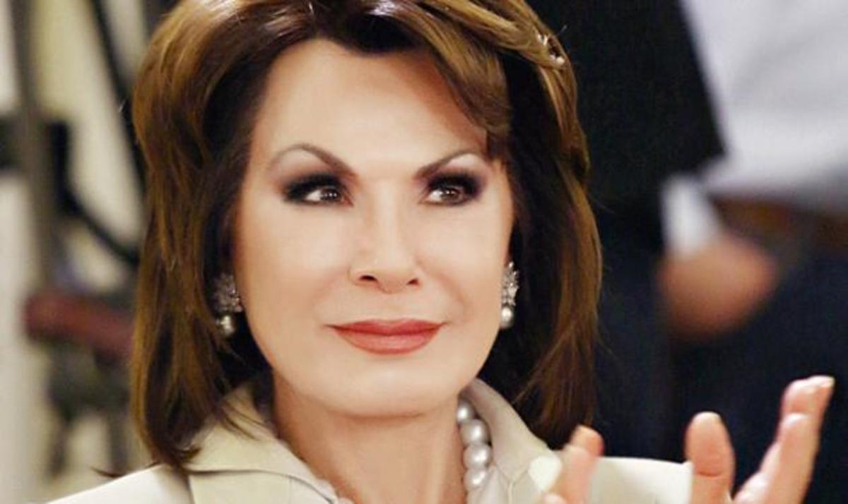 Γιάννα Αγγελοπούλου: Όλα έτοιμα για τη βάφτιση της εγγονής της στην Κρήτη!