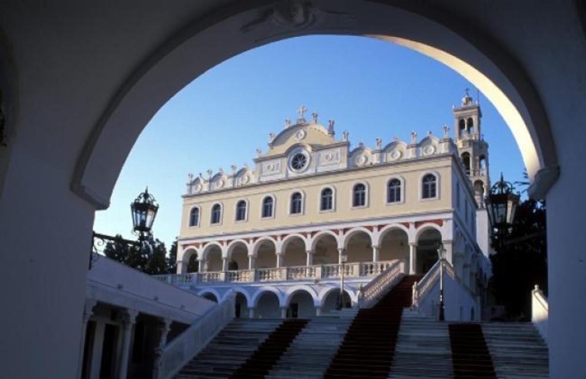 Το όραμα της Αγίας Πελαγίας για την εύρεση της εικόνας της Παναγίας της Τήνου