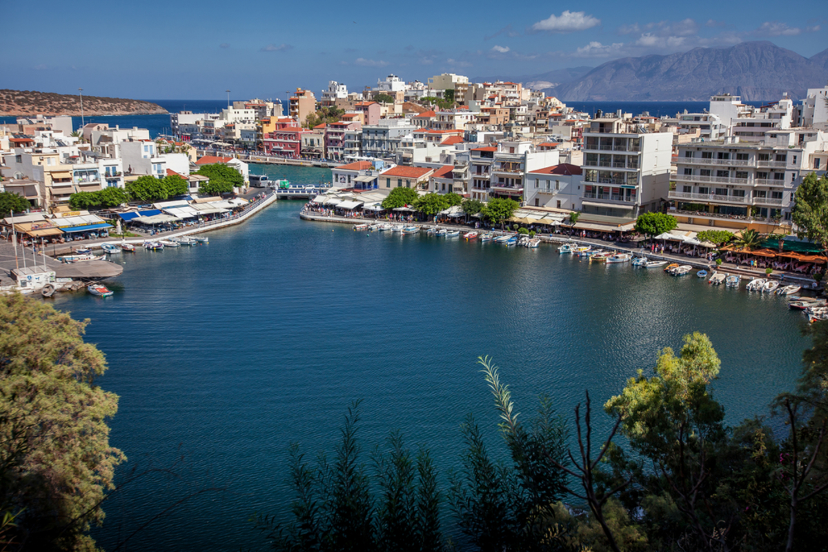 που μπορεις να γνωρισεις αλλοδαπη στην κρητη