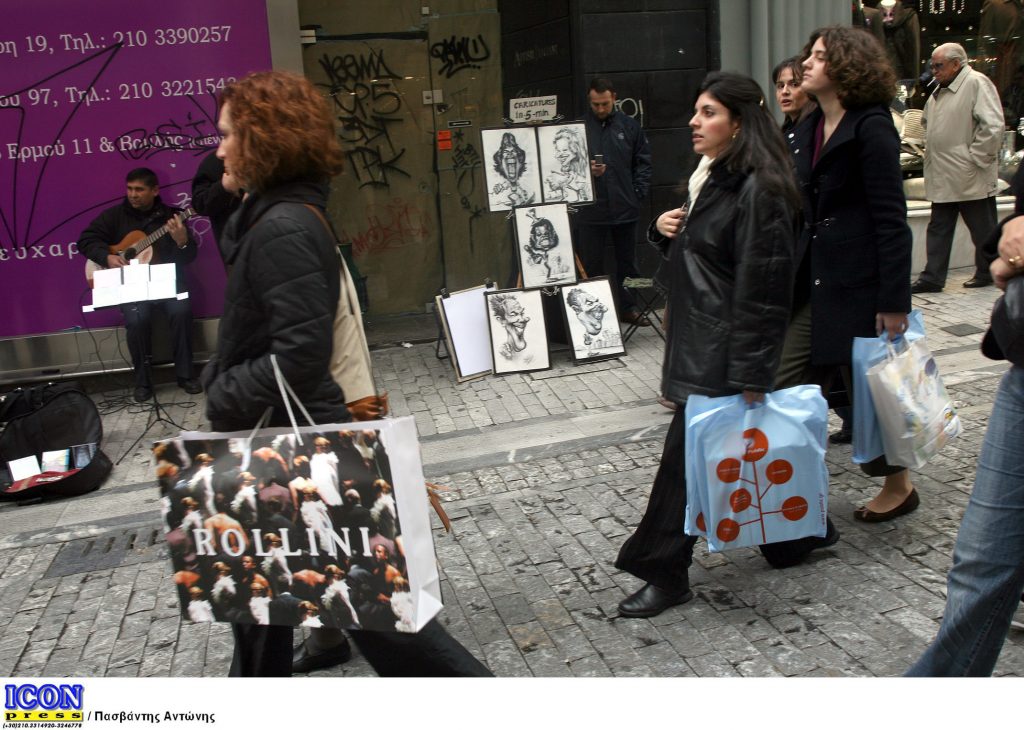 Πότε ξεκινάει το εορταστικό ωράριο για τα Χριστούγεννα