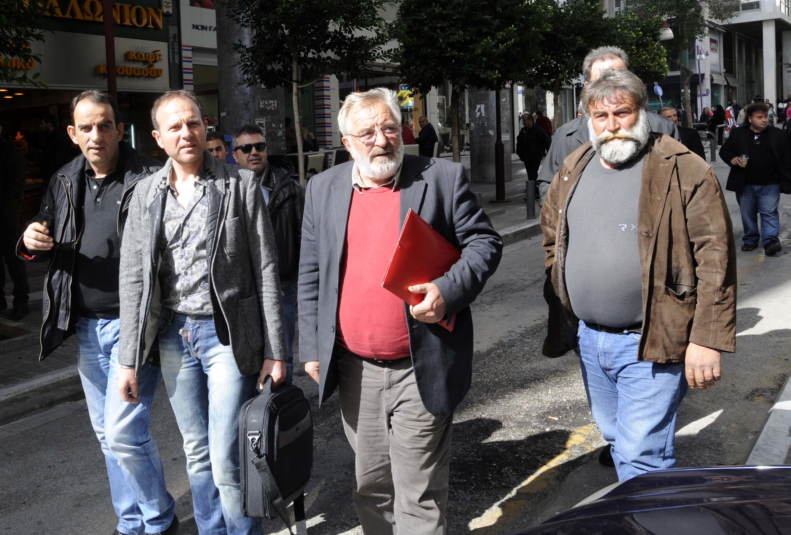 Άκαρπη η συνάντηση Στουρνάρα – αγροτών – Αποφασίζουν αύριο για νέες κινητοποιήσεις