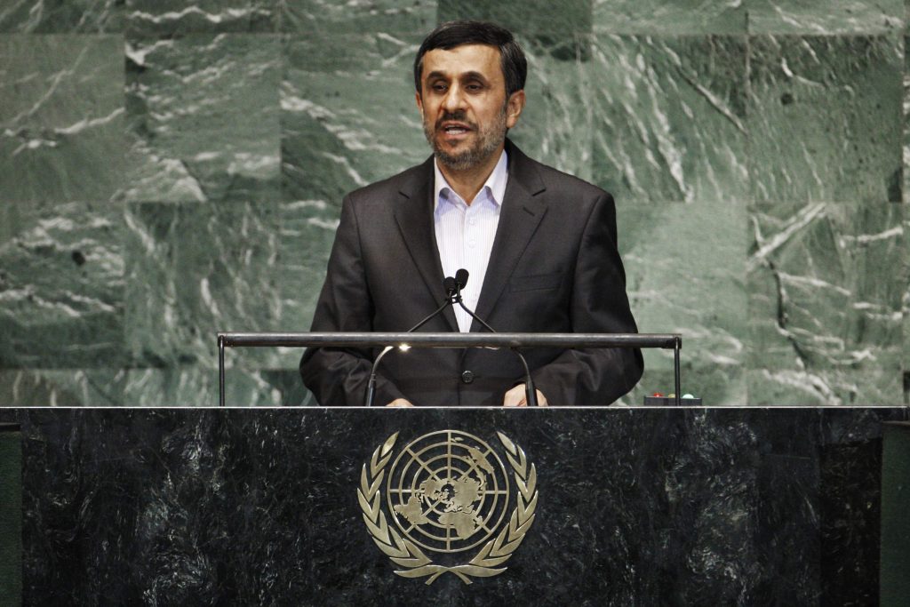 Aκυρο το ταξιδι του Αχμαντινετζάντ στην Τουρκία