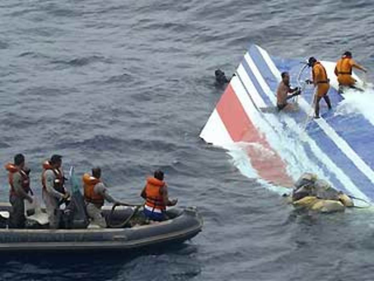 Βρέθηκε το μαύρο κουτί του αεροπλάνου που έπεσε στον Ατλαντικό