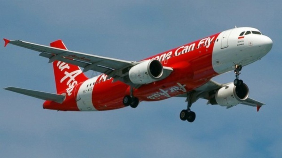 Αποκάλυψη για AirAsia: Ο πιλότος του αεροσκάφους που συνετρίβη, δεν ήταν στη θέση του τη στιγμή του δυστυχήματος!