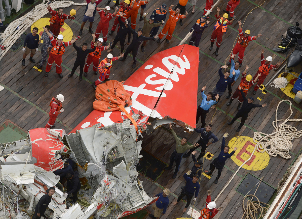 To αεροσκάφος των AirAsia είχε αναπτύξει υπερβολική ταχύτητα πριν συντριβεί