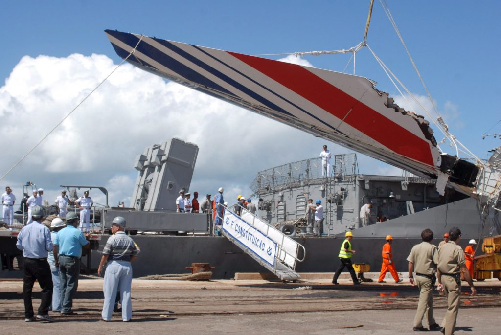 Βρέθηκαν τα μαύρα κουτιά της Air France