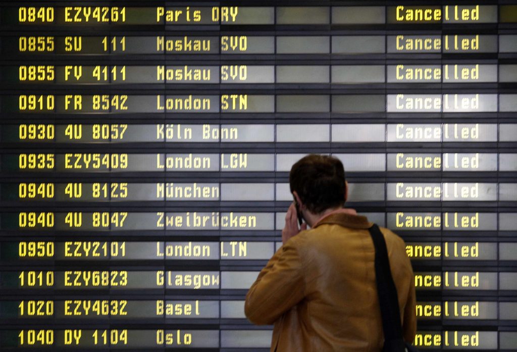 Συνεχίζεται το χάος στα αεροδρόμια της Ευρώπης