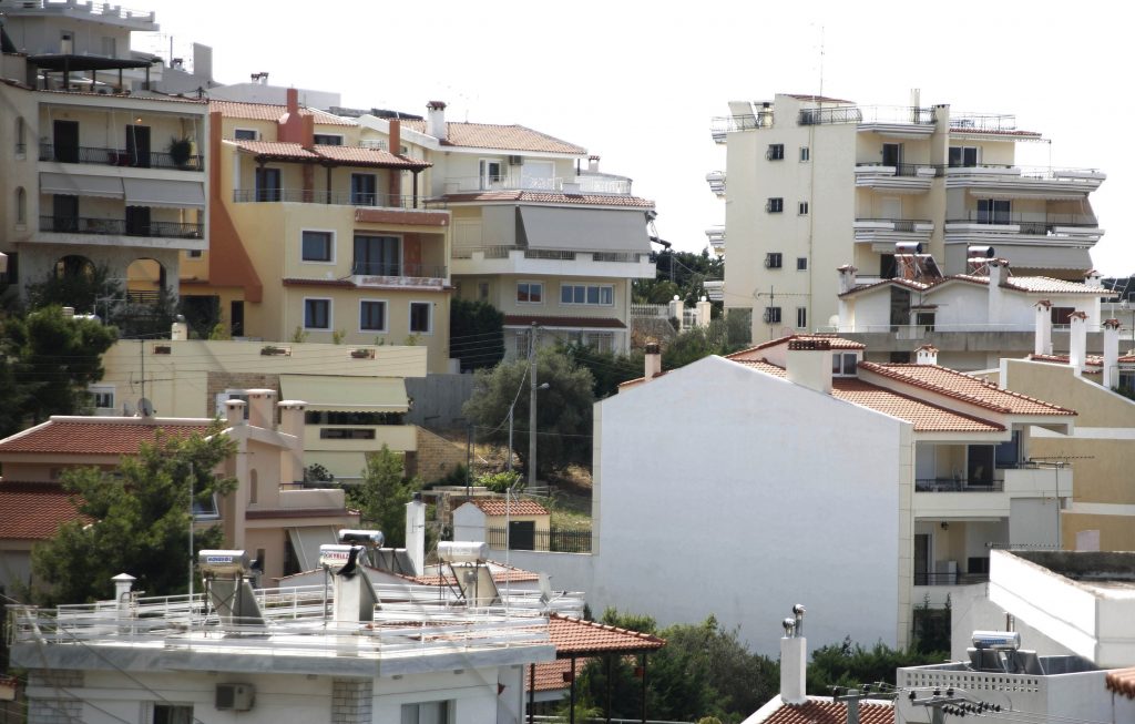 Εκρηκτική αύξηση πλειστηριασμών και κατασχέσεων