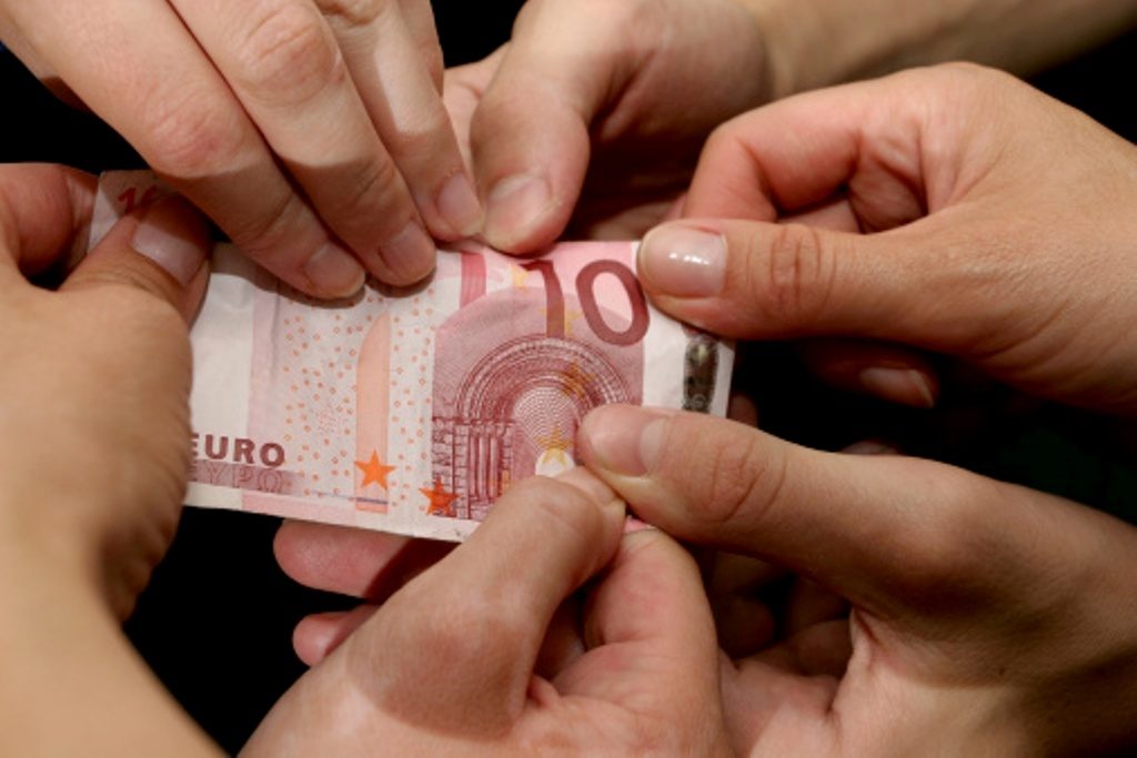 Ολόενα και απομακρύνεται το σενάριο για ανάκαμψη