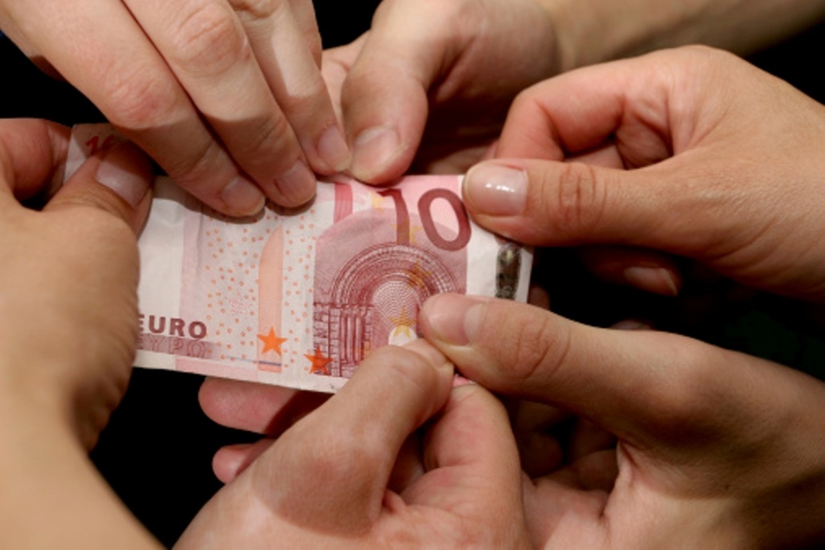 Ολόενα και απομακρύνεται το σενάριο για ανάκαμψη