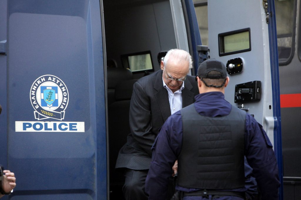 Στο κύκλωμα εκβιαστών και ο Άκης Τσοχατζόπουλος! – Είχε δώσει εντολή για 3 βομβιστικές επιθέσεις – Η εμπλοκή Ραγκούση και οι νονοί της νύχτας