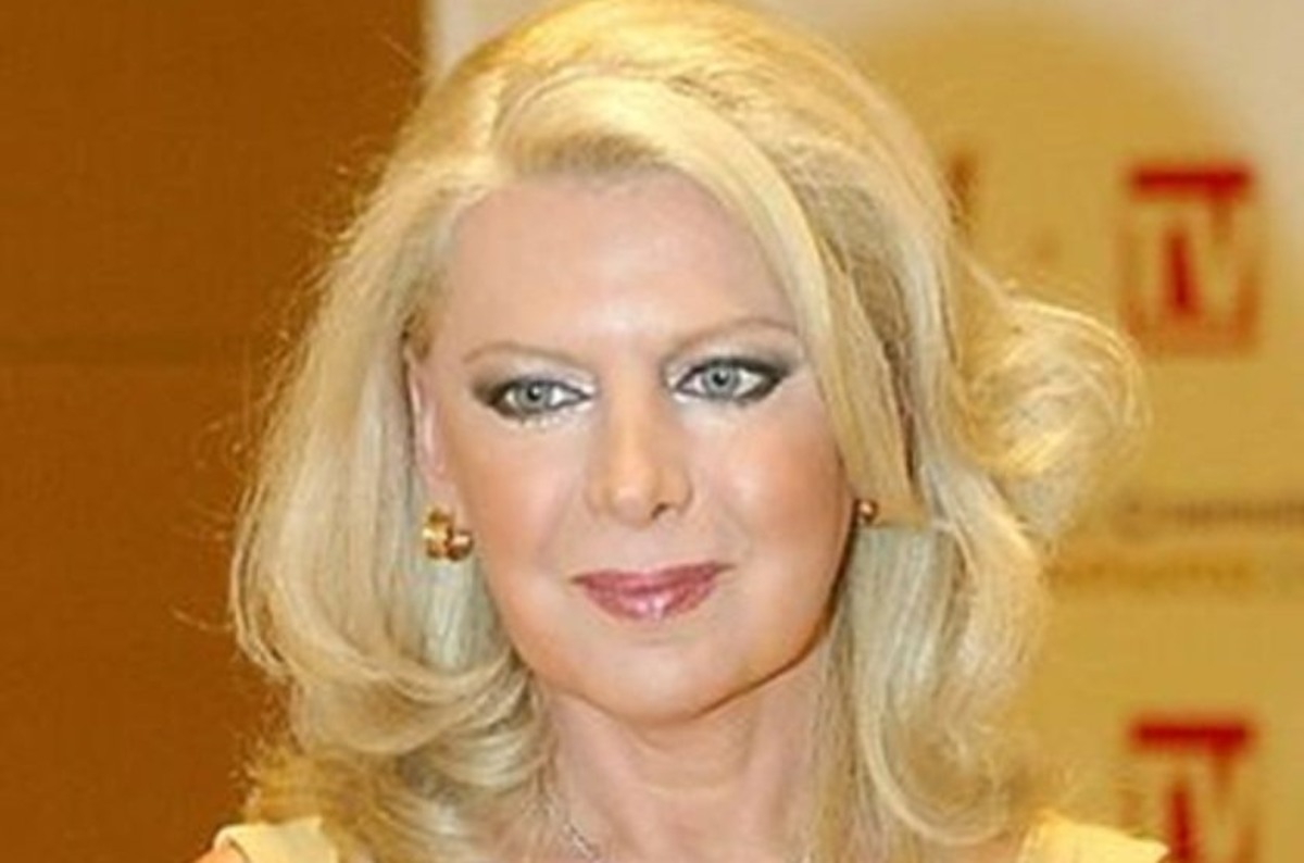 Το ξέσπασμα της Έλενας Ακρίτα: “Έχουμε μπερδέψει τα πολύμπριζα με τις αγκινάρες”!