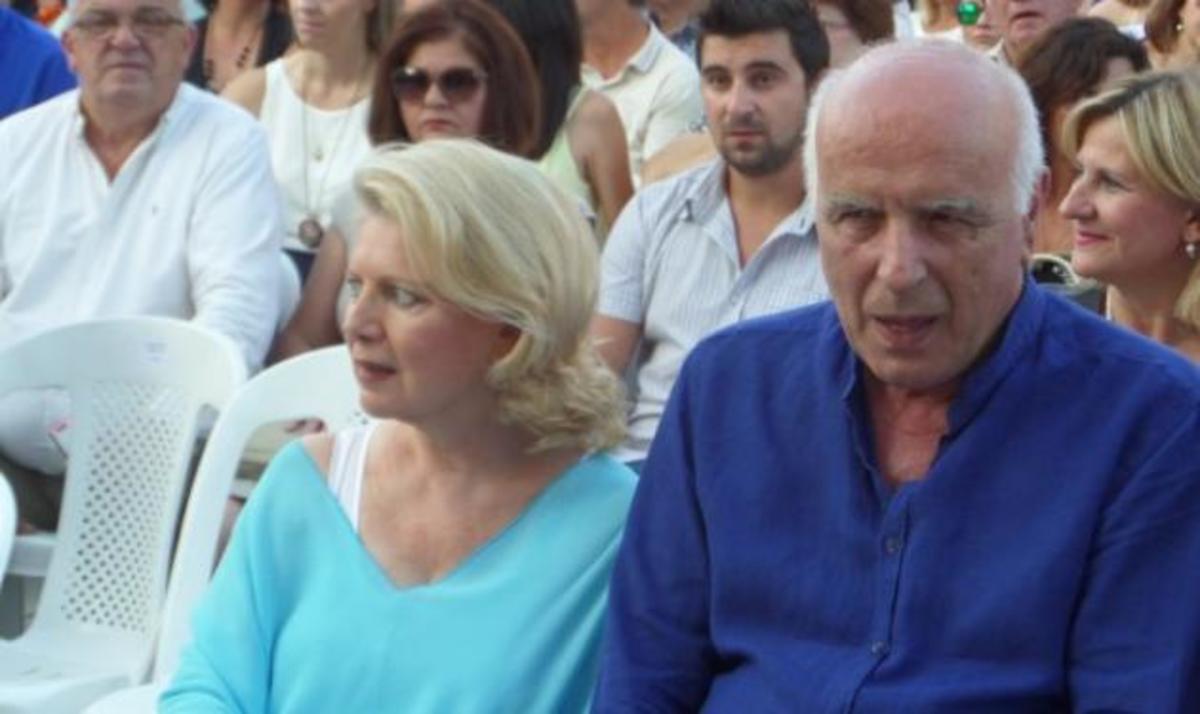 Γιατί συγκινήθηκε η Έλενα Ακρίτα;