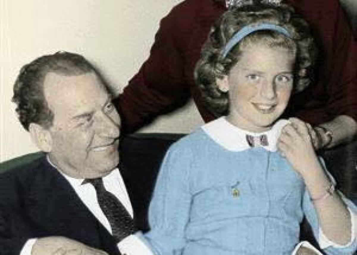 Έλενα Ακρίτα: Συγκινεί με τα λόγια για τον μπαμπά της που πέθανε στα 10 της χρόνια!