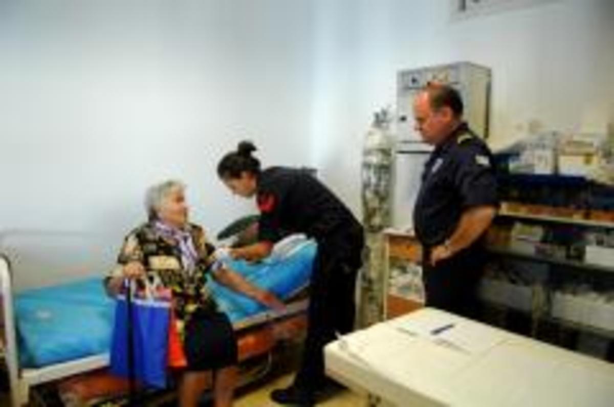 Τι λένε για τις αιματολογικές εξετάσεις των ακριτών στα νησιά