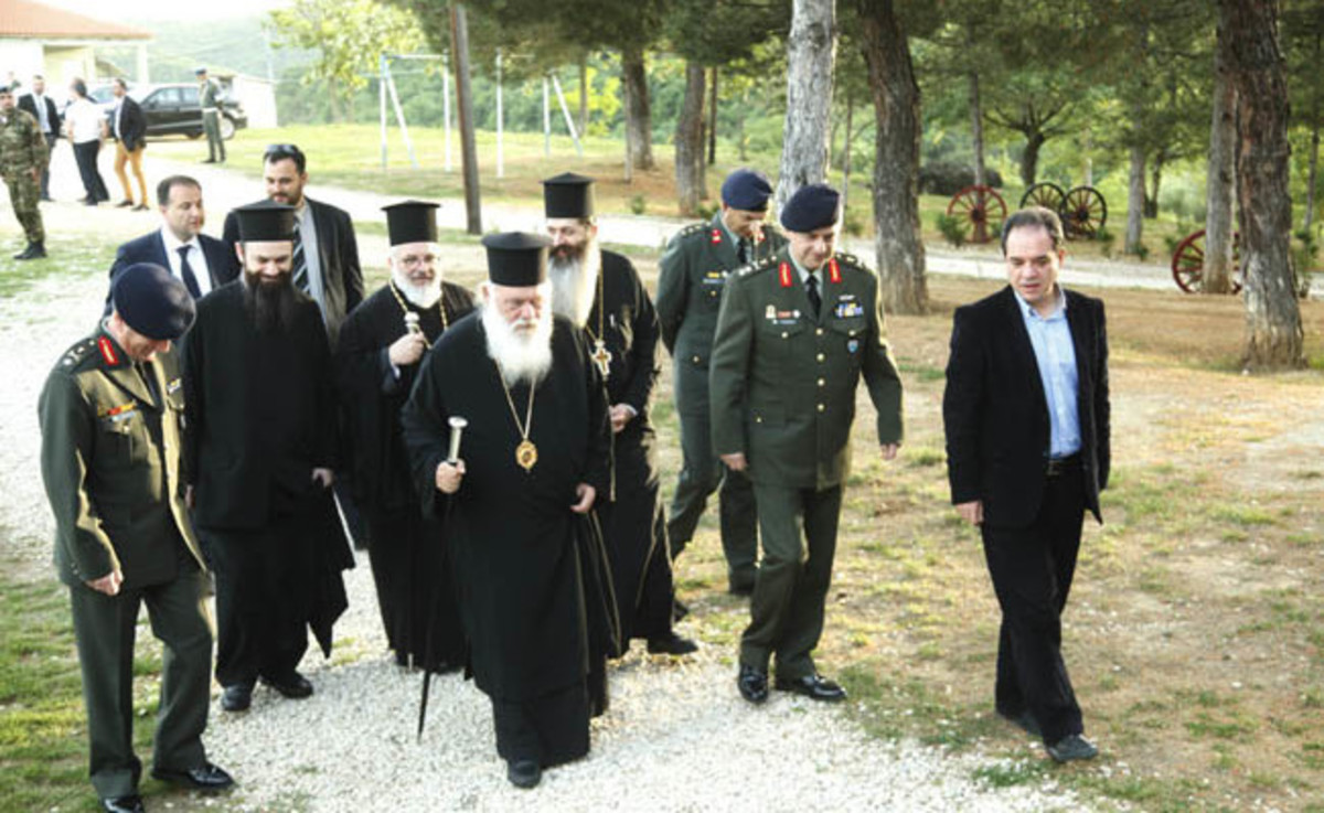 Αρχιεπίσκοπος: Οι Ακρίτες μας ήταν πάντα ήρωες