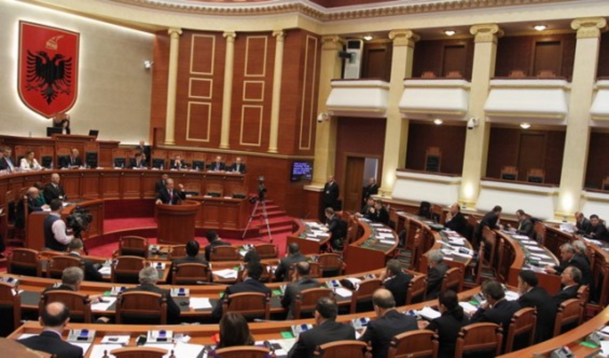 Αλβανία: Σκάνδαλο με το αποτυχημένο σχέδιο 3,4 εκατ. ευρώ για τη χρήση προηγμένων τεχνολογιών στις εκλογές