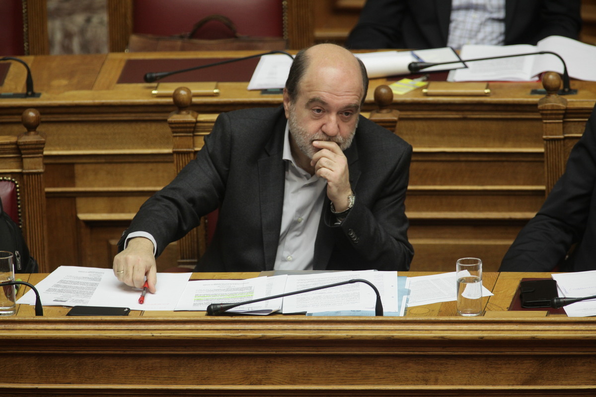 Αλεξιάδης: Σύντομα η απόσυρση αλλά δεν μπορώ να πω πότε