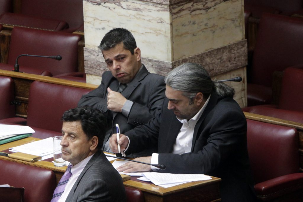 Τα ειρωνικά σχόλια στον ΣΥΡΙΖΑ και το άγριο βλέμμα του Λαγού