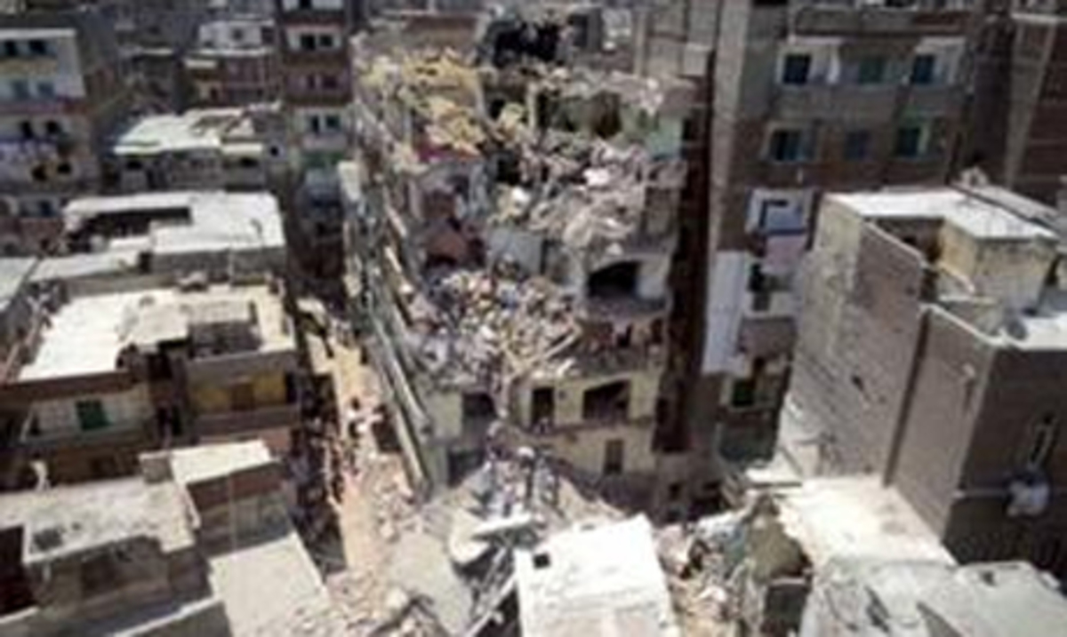19 νεκροί από την κατάρρευση κτιρίου στην Αλεξάνδρεια