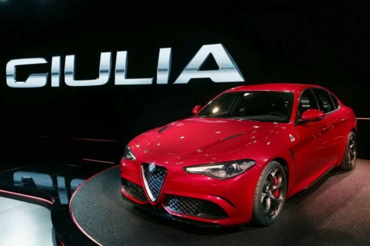Νέα Alfa Romeo Giulia: Αποκαλυπτήρια για τη νέα ιταλίδα καλλονή (VIDEO)