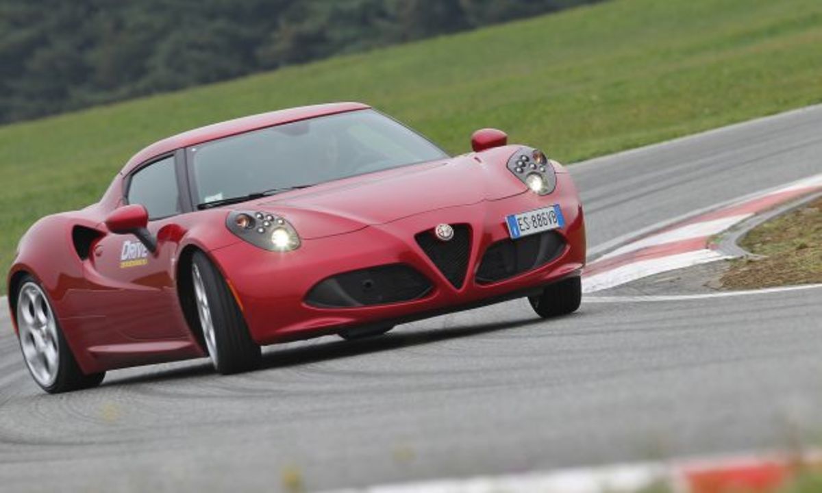 Alfa Romeo: Νέο σπορ κουπέ περιορισμένης παραγωγής υπό την ονομασία 6C