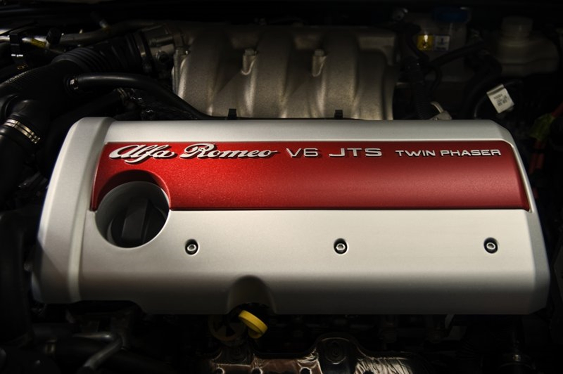 Η Alfa Romeo εξελίσσει νέους κινητήρες υψηλής απόδοσης