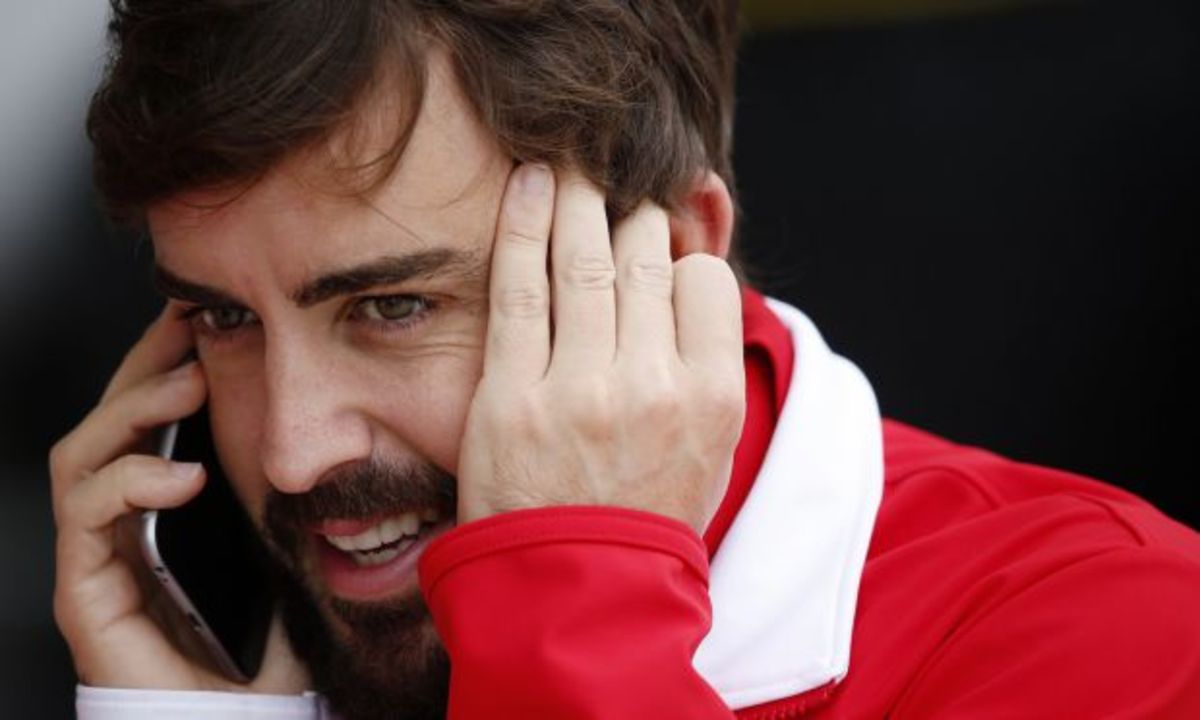 F1: Ο Alonso υπέγραψε στη McLaren για το 2015