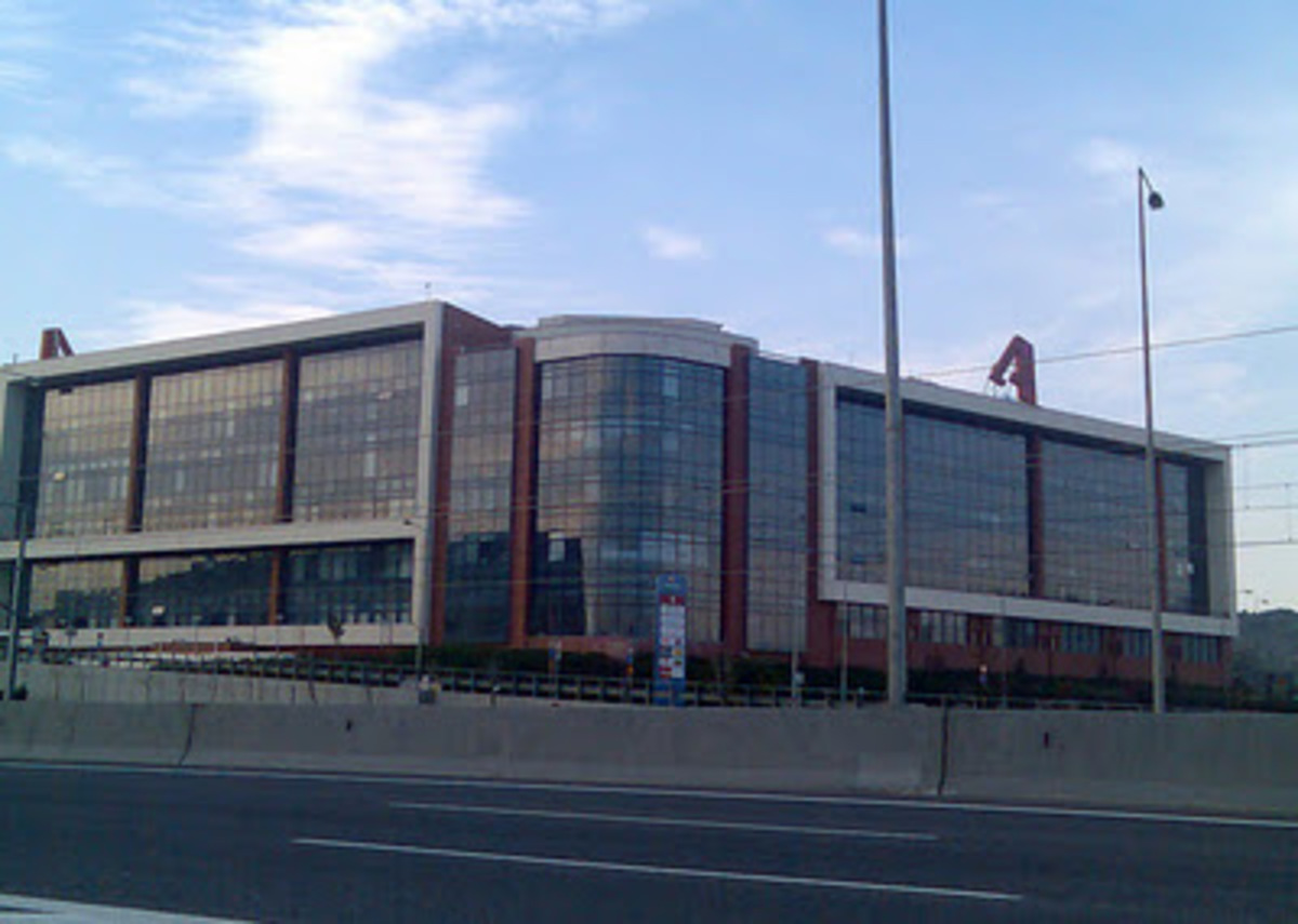 ΑΠΟΚΛΕΙΣΤΙΚΟ! Τα βρήκαν ALPHA και δημοσιογράφοι για τις νέες συμβάσεις- “Αγκάθι” οι συμβάσεις των τεχνικών