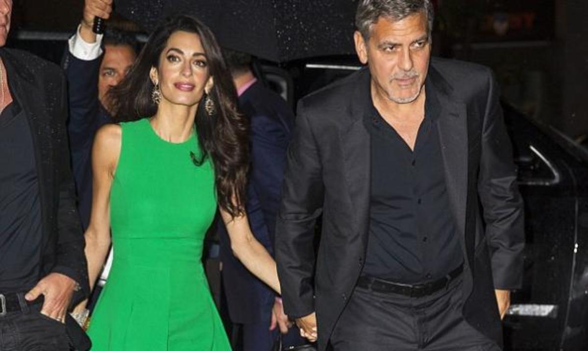 Amal Clooney: Tα πανάκριβα παπούτσια και η κατάρα των κάλων!