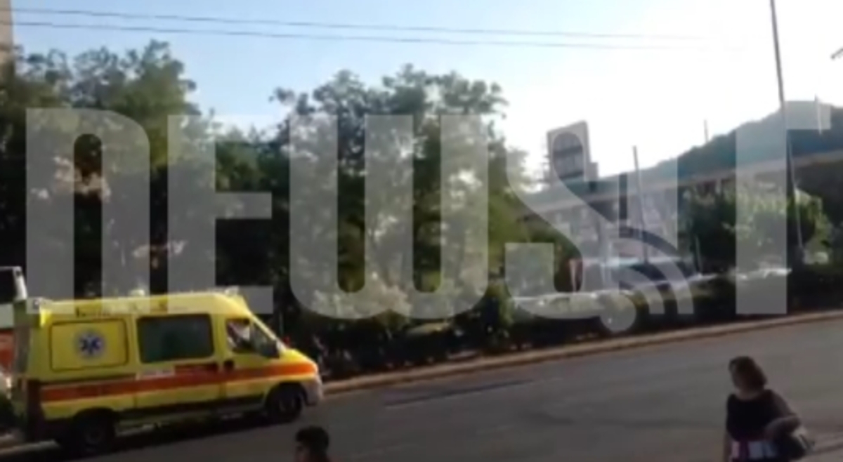 Μεταφορά καθαρίστριας στο νοσοκομείο