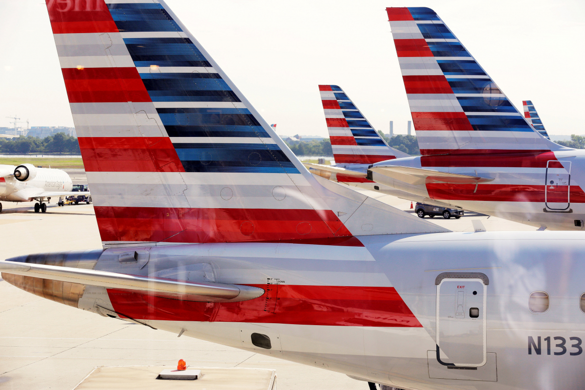 Συναγερμός! Πτήση της American Airlines προς Νεα Υόρκη επιστρέφει στο Μάντσεστερ