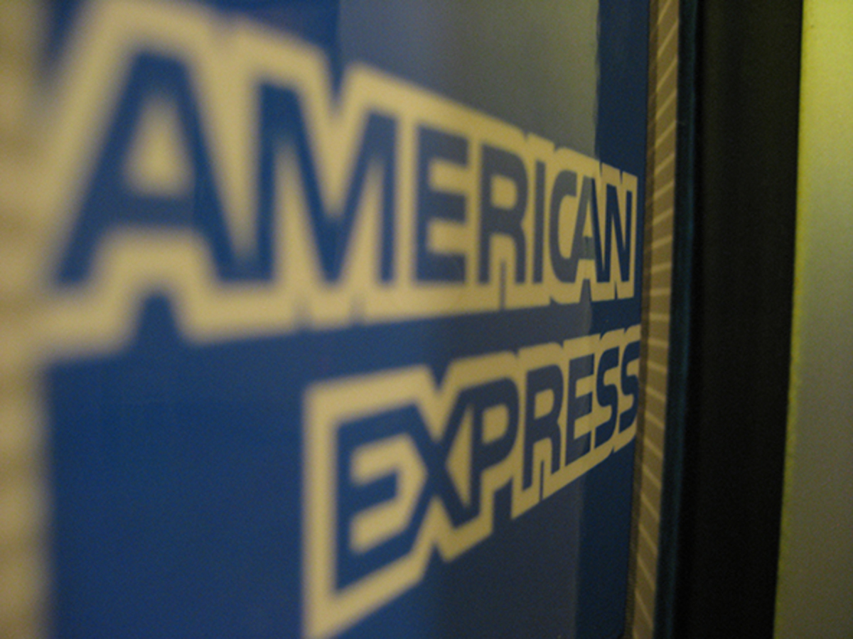 Απολύει 5.400 άτομα η American Express