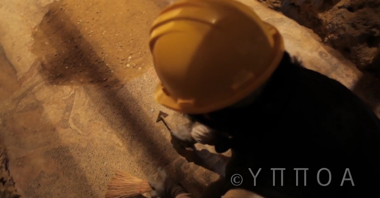 Αμφίπολη: Εκπληκτικές φωτογραφίες! Καρέ – καρέ οι ανασκαφές στον αρχαίο τάφο