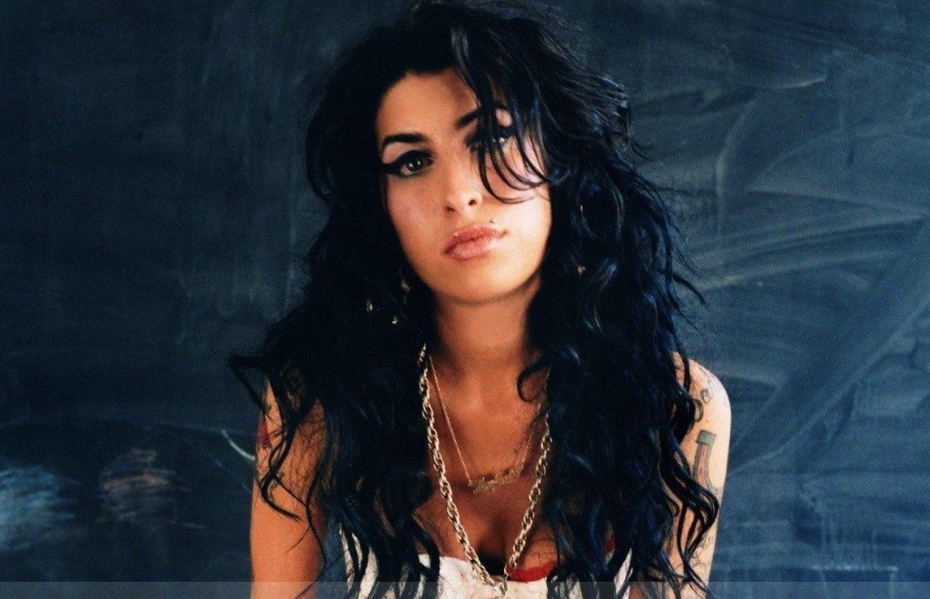 Το ποτό έστειλε ξανά την Amy Winehouse στο νοσοκομείο