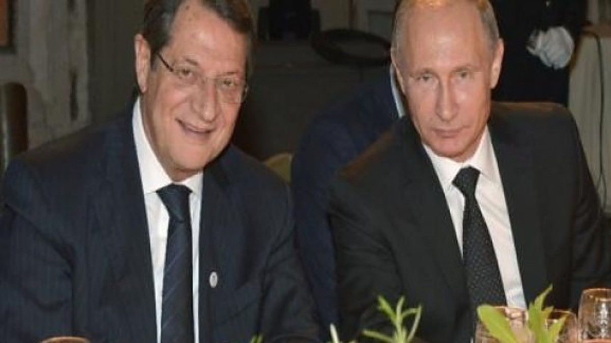 Ο Πούτιν κάλεσε τον Αναστασιάδη στη Μόσχα