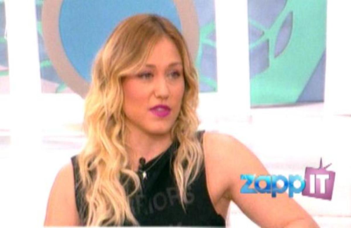 Η Π. Αναστασοπούλου ομολογεί στην Ελένη ότι δεν έχει χρήματα για να πάει διακοπές!