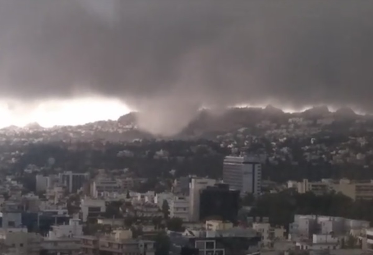 Ανεμοστρόβιλος στην Αθήνα