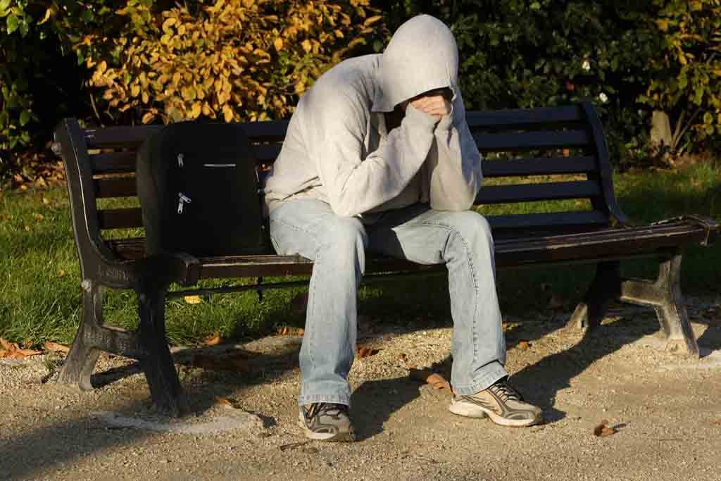 Οι μισοί νέοι στην Ελλάδα είναι άνεργοι – 17,13 εκατ. οι άνεργοι στην ευρωζώνη