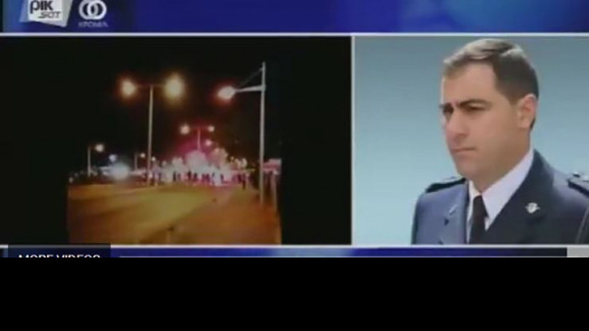 Σοκαριστικό βίντεο-ντοκουμέντο! Χούλγικαν σε αμόκ ρίχνει το αυτοκίνητό του πάνω σε συγκεντρωμένους οπαδούς [vids]