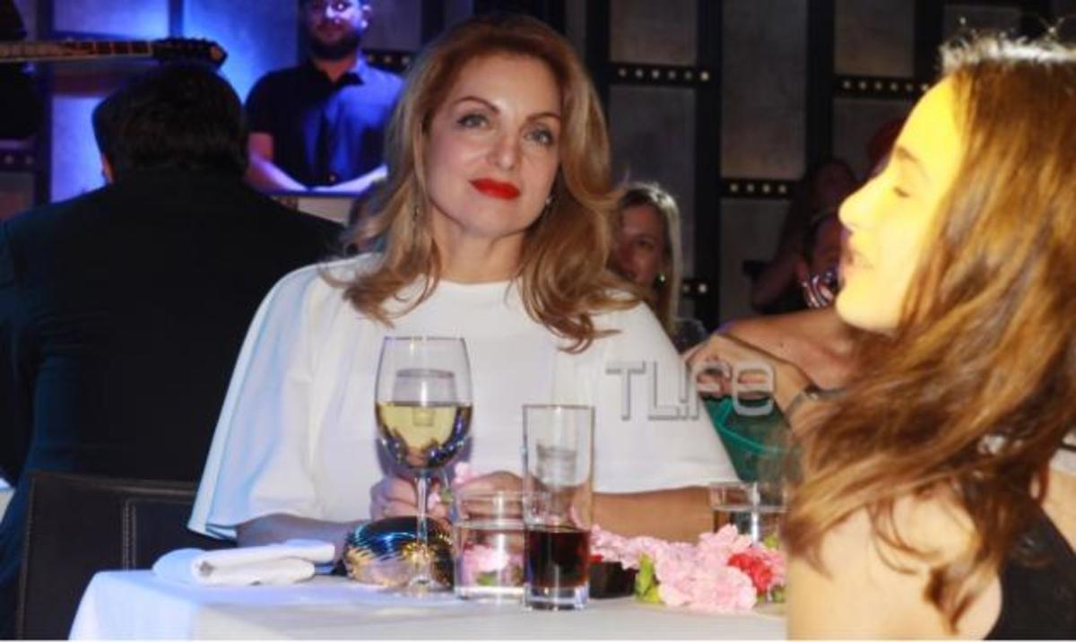 Δείτε την ‘Αντζελα Γκερέκου σε ημερολόγιο μόδας, το 2001!