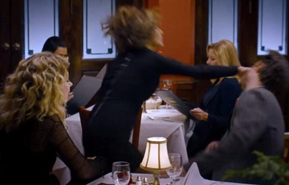 Δεν έχει προηγούμενο η μπουνιά της Jennifer Aniston!