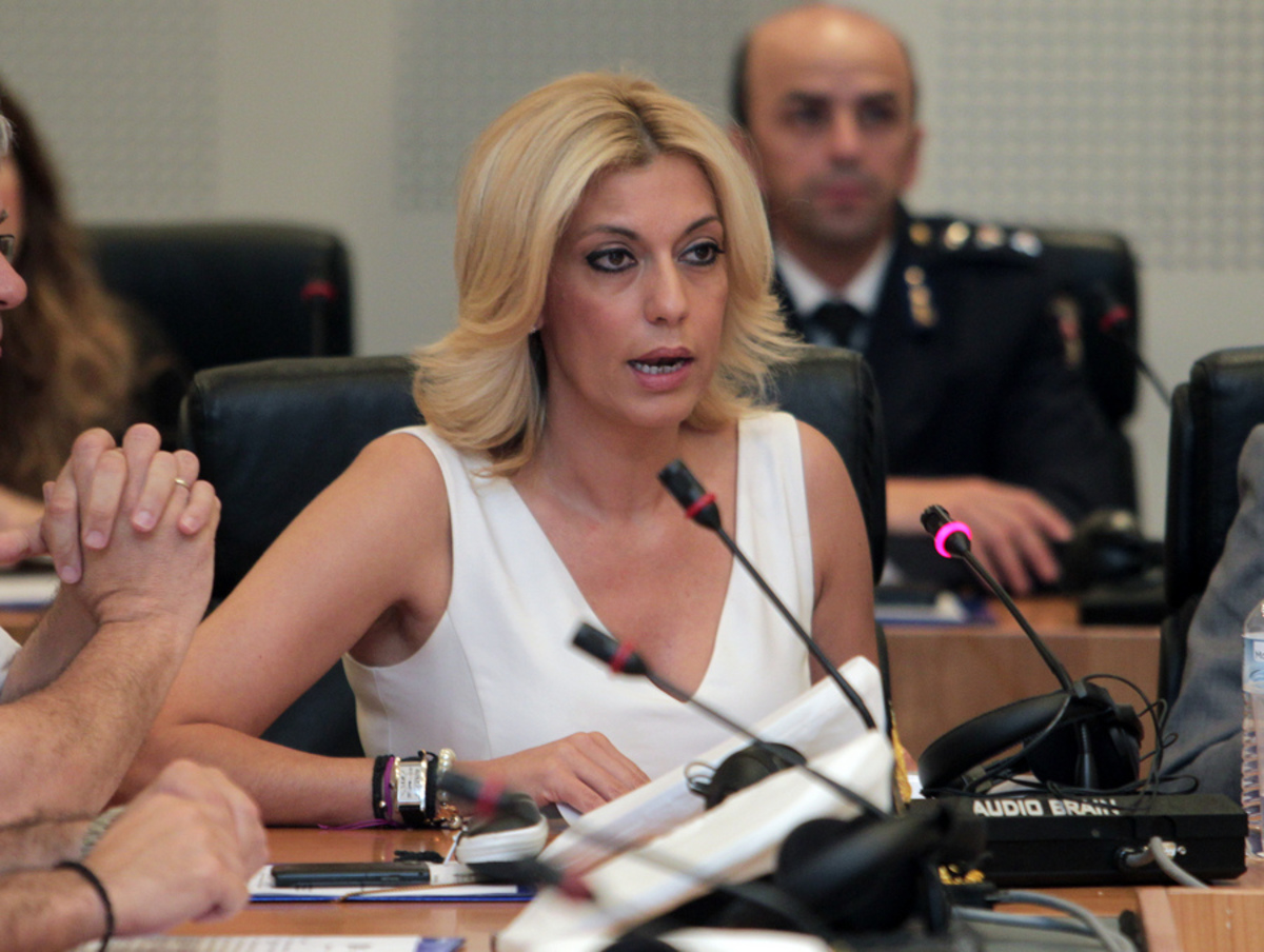 Άννα Καραμανλή: Ποια είναι η βουλευτής που είπε στον Χαρδούβελη να πάει να γα…