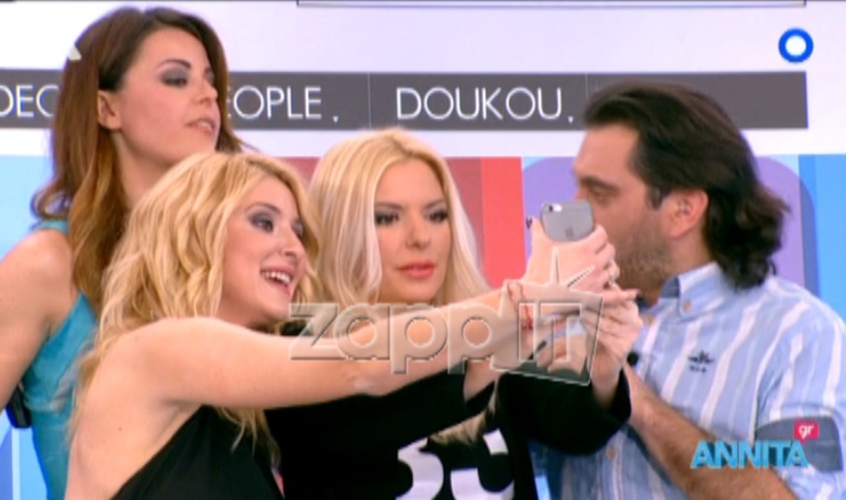 H πρώτη selfie της Αννίτας Πάνια!