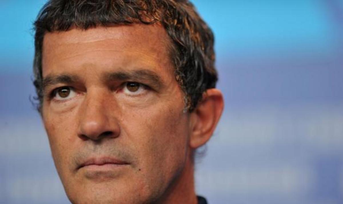 Αγνώριστος με το νέο του look o Antonio Banderas! ΦΩΤΟ