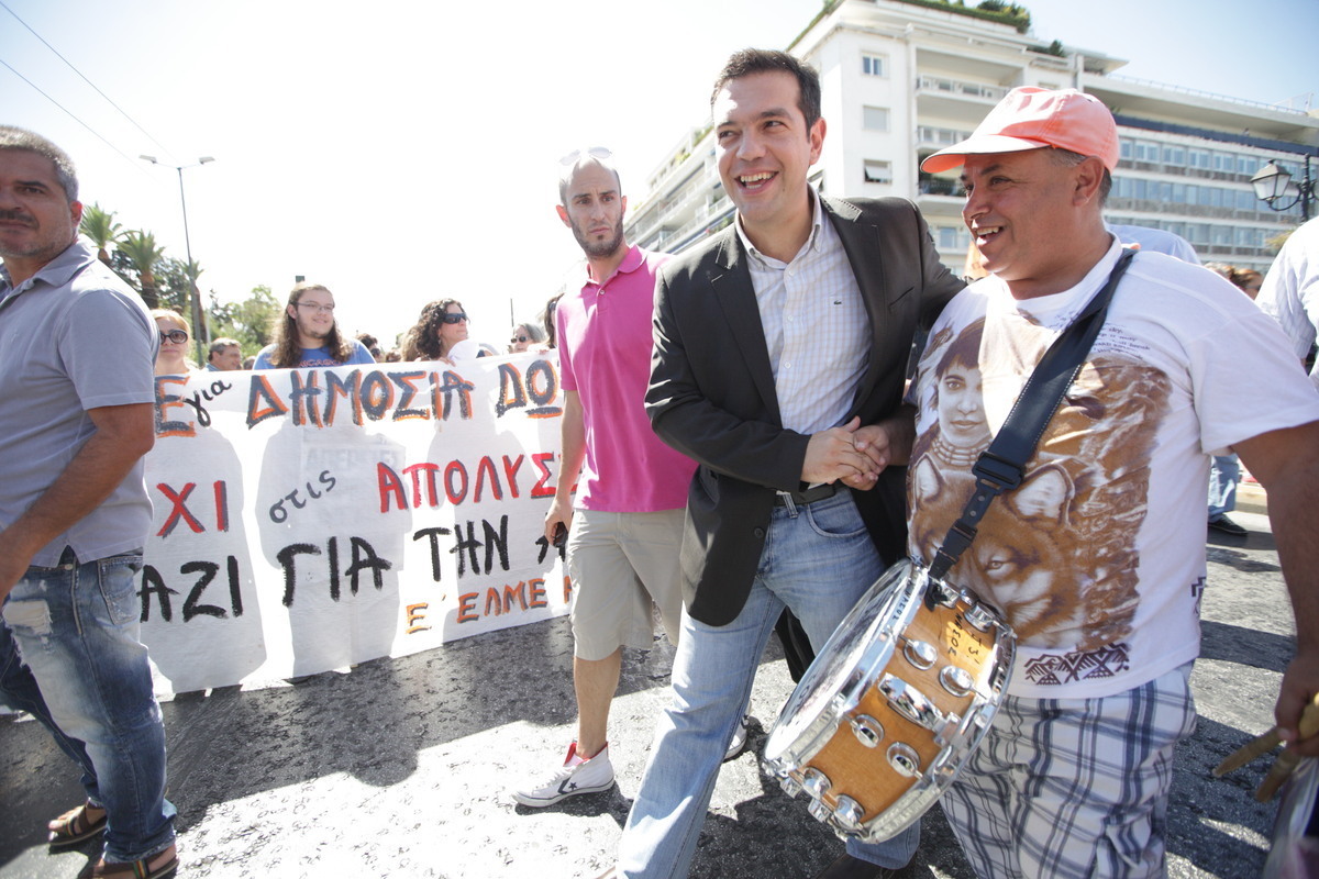 Ο ΣΥΡΙΖΑ πάλι καλεί τον κόσμο να κατέβει στην απεργία κατά του ΣΥΡΙΖΑ