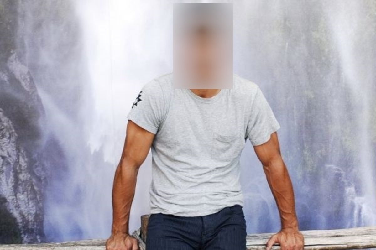 «Να πρέπει να το σκάω, να κάνω ντους για να μη μυρίζει το άρωμα κάποιας άλλης…»
