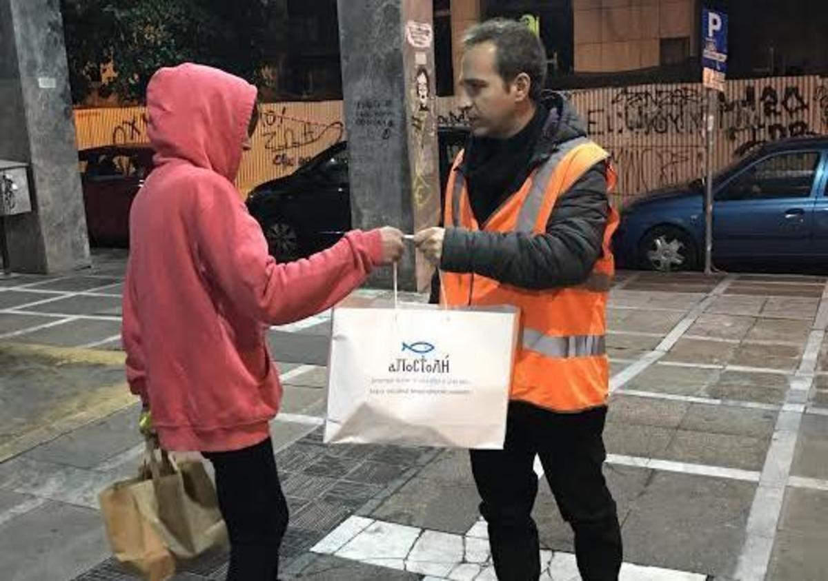 Πρωτοχρονιά με τους άστεγους για τα μέλη της “Αποστολής”